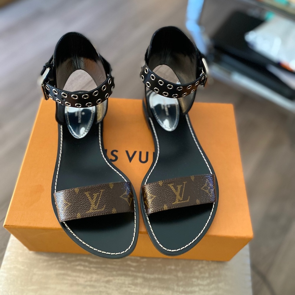 Louis Vuitton - Passenger Flat Sandal